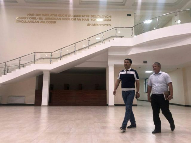 Миллий Олимпия комитети Президенти Нөкиске келди. Ол пайтахтымыздағы спорт комплексин барып көрди (+фото) Миллий Олимпия комитети Президенти Нөкиске келди. Ол пайтахтымыздағы спорт комплексин барып көрди (+фото)