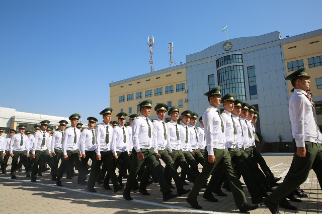 Жо&#1179;ары &#1241;скерий бажыхана институтына о&#1179;ыў&#1171;а кириў т&#1241;ртибине &#1179;андай &#1257;згерис киргизилди?