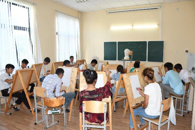 НМПИда үш қәнигелик бойынша абитуриентлер дөретиўшилик имтиханлары арқалы студентликке қабыл етиледи. Дөретиўшилик имтиханлары қашан өткериледи?