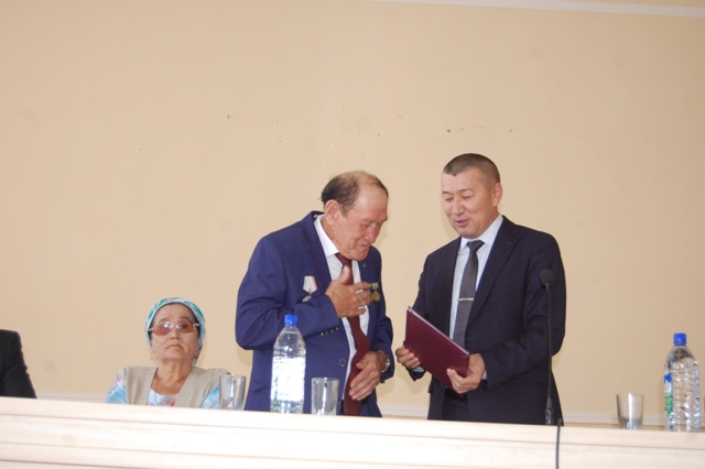 НМПИде Қарақалпақстан дене тәрбиясы ҳәм спорт тараўында туңғыш профессор Пердебай Шылмановтың 75 жыллығы болып өтти