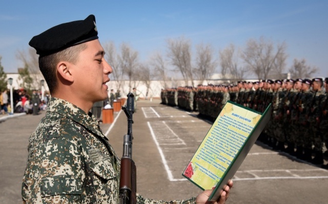 Бир айлық армияға пул төленген болса, бирақ пуқара хызметке жарамсыз деп табылса пул қайтарып бериле ме?