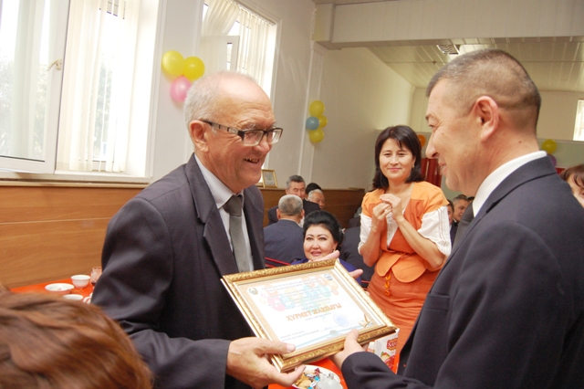 Нөкис мәмлекетлик педагогикалық институтының 11 профессор-оқытыўшысы халық билимлендириў ағласы болды