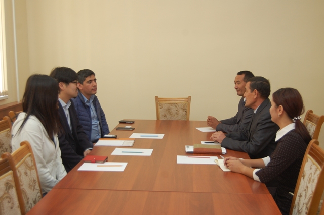 НМПИде Япония халықаралық бирге ислесиў шөлкеми ўәкиллери менен ушырасыў өткерилди. Енди институтта япон тили де үйретиледи