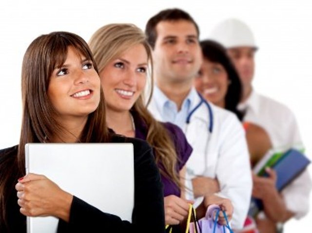 2018-жылдың өткен дәўири ишинде ең кем айлық мийнет ҳақы алыўшылар шыпакерлер ҳәм муғаллимлер болды