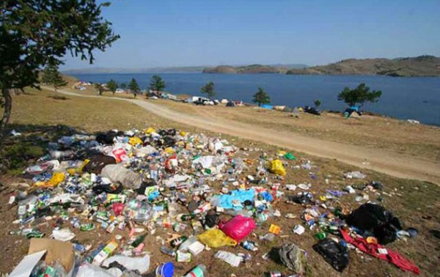 Белгиленбеген орынларға шығынды таслаған пуқаралар 552 900 сумға шекем жәрийма төлейди