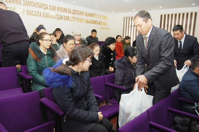 НМПИде «Халықаралық майыпларды қорғаў күни» мүнәсибети менен саўғалар тапсырылды