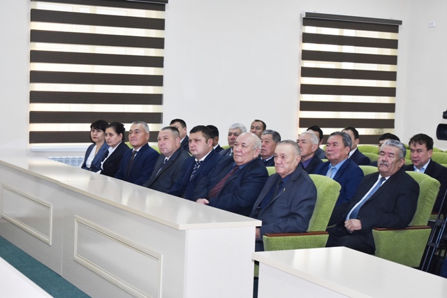 Қарақалпақстаннан 14 пуқараға «Маҳалла ифтихори» көкирек белгиси тапсырылды