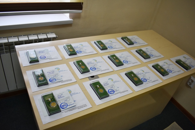 Қарақалпақстаннан 14 пуқараға «Маҳалла ифтихори» көкирек белгиси тапсырылды