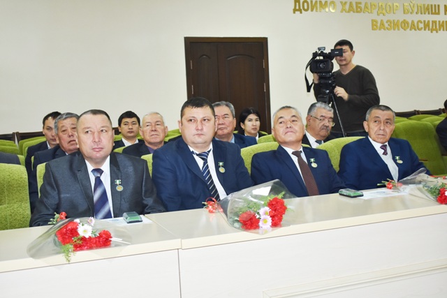 Қарақалпақстаннан 14 пуқараға «Маҳалла ифтихори» көкирек белгиси тапсырылды