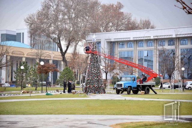 Жаңа жыл бас аршасы орнатылды. Оның узынлығы неше метр? (+фото)