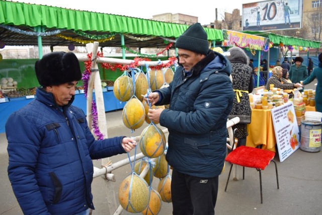 Жа&#1187;а жыл ярмаркалары Н&#1257;кис &#1179;аласыны&#1187; &#1179;ай жерлеринде ш&#1257;лкемлестирилген? &#1256;нимлерди&#1187; ба&#1203;алары &#1179;андай?