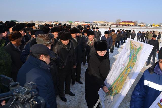 Мойнақ районында жаңа қалаша, консерва заводы ҳәм қамыстан ағаш өнимлерин ислеп шығаратуғын заводтың ирге тасы қойылды