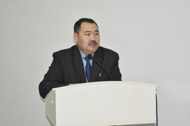 Институтта депутатлар менен ушырасыў болып өтти