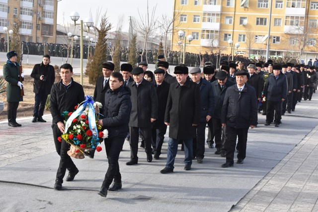 Н&#1257;кисте «Ўатан &#1179;ор&#1171;аўшылары к&#1199;ни» белгиленди (фоторепортаж)