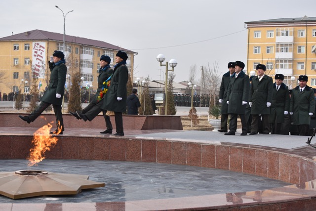 Н&#1257;кисте «Ўатан &#1179;ор&#1171;аўшылары к&#1199;ни» белгиленди (фоторепортаж)