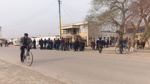 Қанлыкөлли исбилерменлер район ҳәкиминен не ушын наразы болмақта?