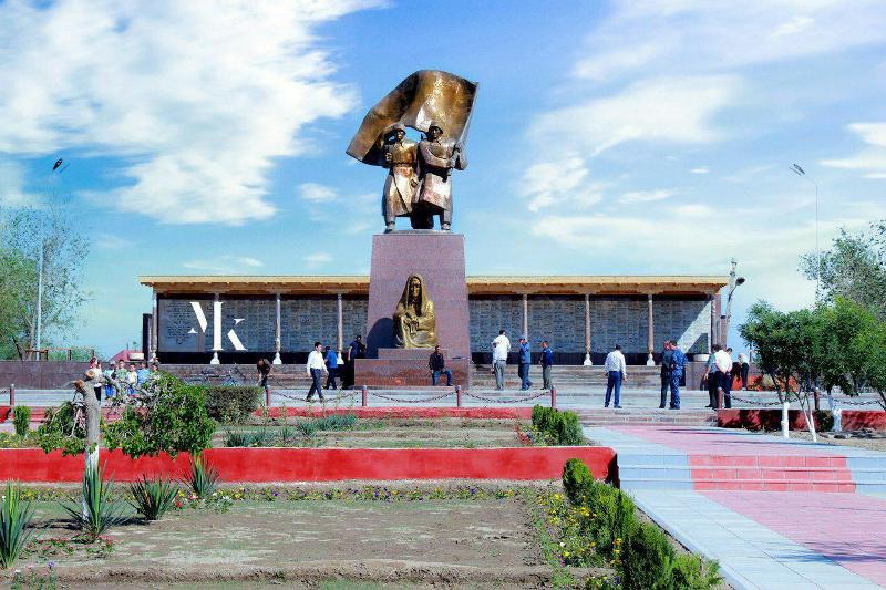 9-май күни Беруний районында «Ҳәсиретли ана ҳәм намәлим әскер» естелиги ашылады