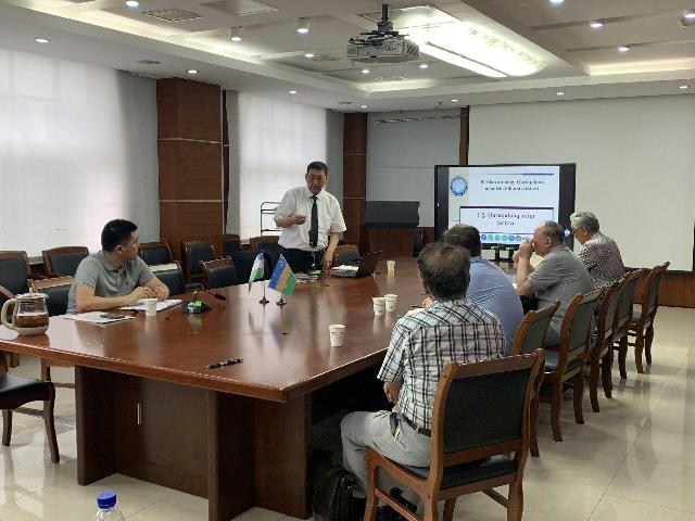 Профессор Шамшетдин Абдиназимов Қытайдағы Минцзу университетинде қарақалпақ тили тарийхы ҳәм изертлениўи бойынша лекция оқымақта