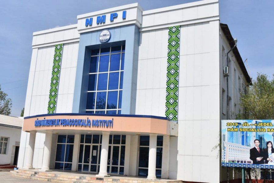 Қарақалпақстандағы жоқары оқыў орынларына неше грант, неше контракт орынлары ажыратылған?