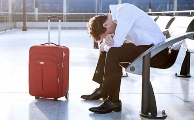 Қандай жағдайларда пуқараға шет елге шығыўда шеклеў қойылады? Қандай жағдайларда пуқараға шет елге шығыўда шеклеў қойылады?