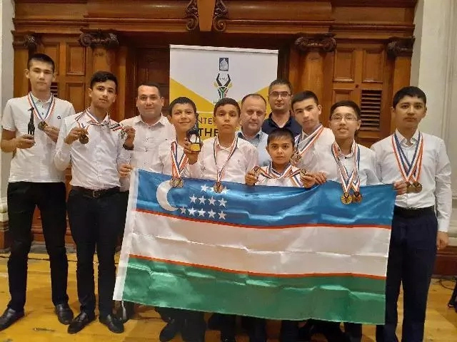 Қарақалпақстанлы мектеп оқыўшысы математикадан Қубла Африкада өткерилген халықаралық жарыста бронза медалы ҳәм ҳүрмет жарлығын қолға киргизди Қарақалпақстанлы мектеп оқыўшысы математикадан Қубла Африкада өткерилген халықаралық жарыста бронза медалы ҳәм ҳүрмет жарлығын қолға киргизди