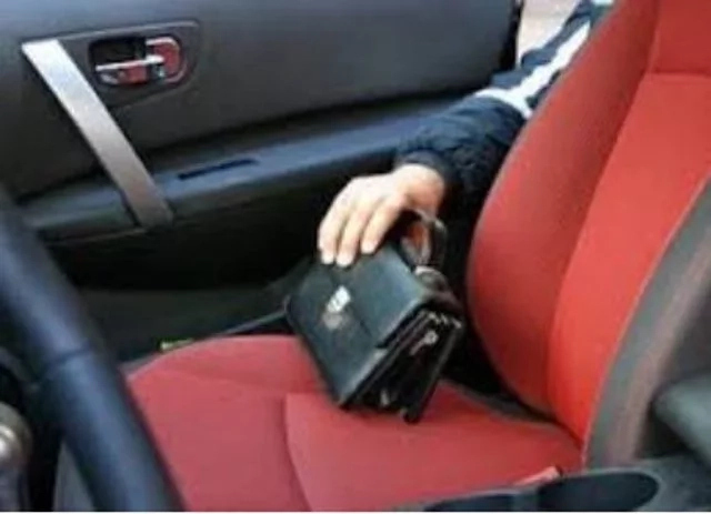 Нөкисте автомобиль ишинен бир миллион сум пул урлаған пуқара усланды Нөкисте автомобиль ишинен бир миллион сум пул урлаған пуқара усланды