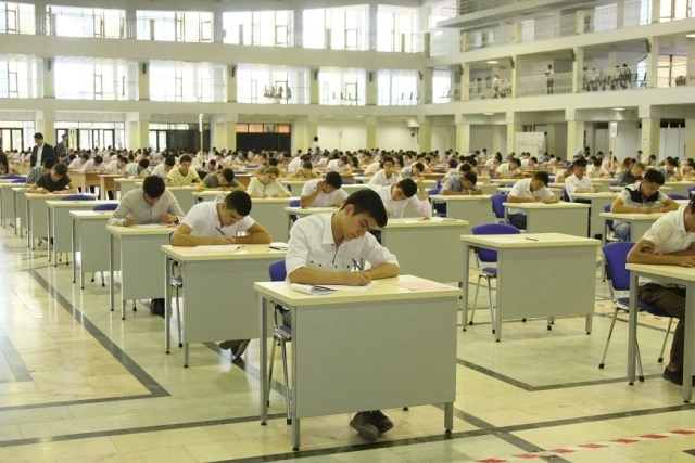 Абитуриентлер оқыўға кирген ямаса кирмегенин қашан билип алыўы мүмкин?