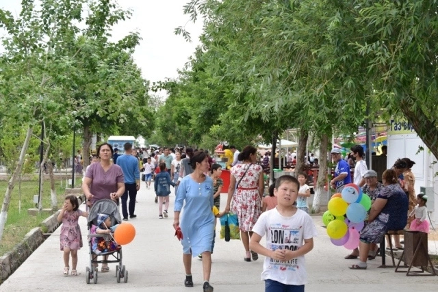 Ғәрезсизлик байрамы мүнәсибети менен неше күнлик дем алыс бериледи? Ғәрезсизлик байрамы мүнәсибети менен неше күнлик дем алыс бериледи?