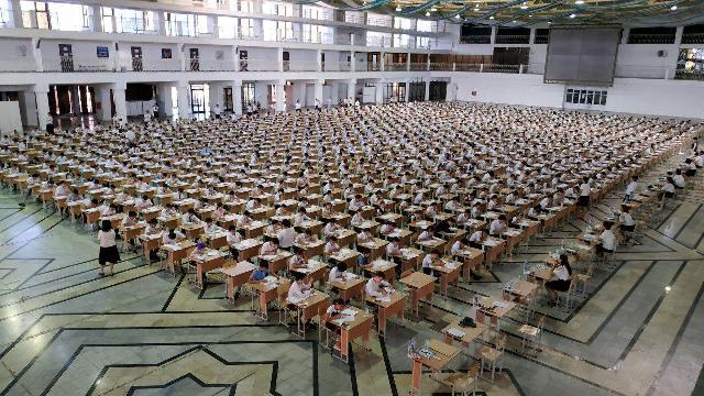 Нөкистеги Президент мектеби жуўмақлаўшы тест сынақларының нәтийжелерин сайтымыз арқалы көриўиңиз мүмкин Нөкистеги Президент мектеби жуўмақлаўшы тест сынақларының нәтийжелерин сайтымыз арқалы көриўиңиз мүмкин