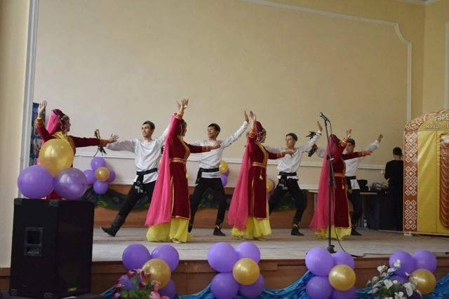 Сизге тәжим, әзиз устазлар!