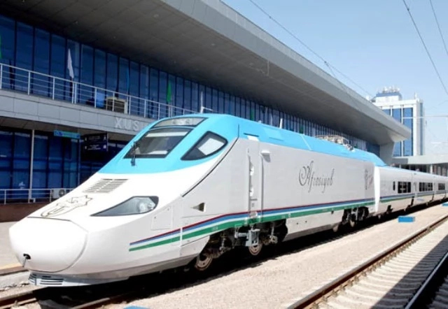 Темир жол транспортынан жылына бир мәрте шегирме менен пайдаланыў ҳуқуқы кимлерге берилген? Темир жол транспортынан жылына бир мәрте шегирме менен пайдаланыў ҳуқуқы кимлерге берилген?