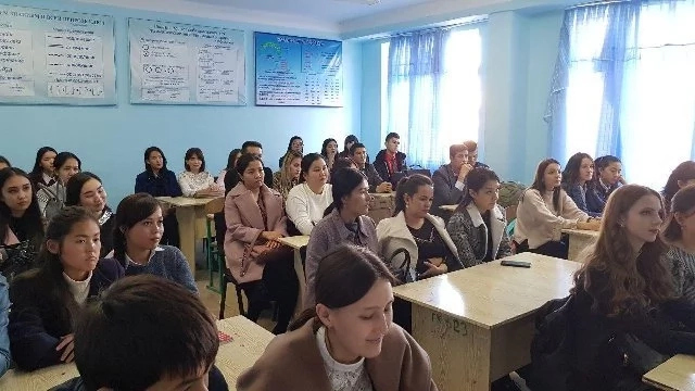 НМПИде адам саўдасына қарсы гүресиў бойынша үгит-нәсият ушырасыўы өткерилди