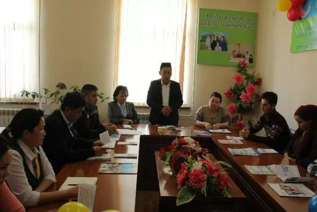 Коңыратта «Жас келин-күйеўлер инновациялық мектеби» өз жумысын баслады