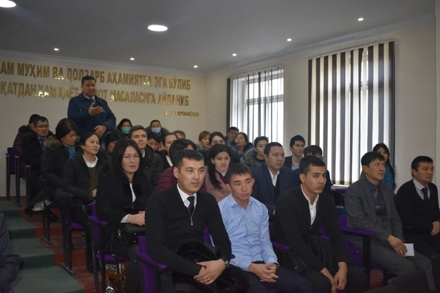 Институтта академик Рисбой Жураев пенен ушырасыў болып өтти