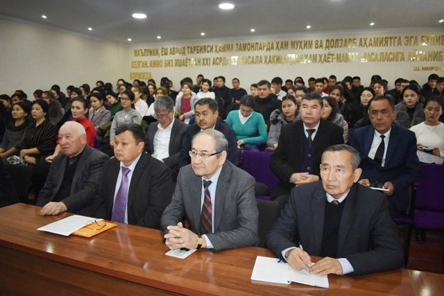 Профессор Қонысбай Камаловтың өмири ҳәм дөретиўшилигине арналған әнжуман болып өтти