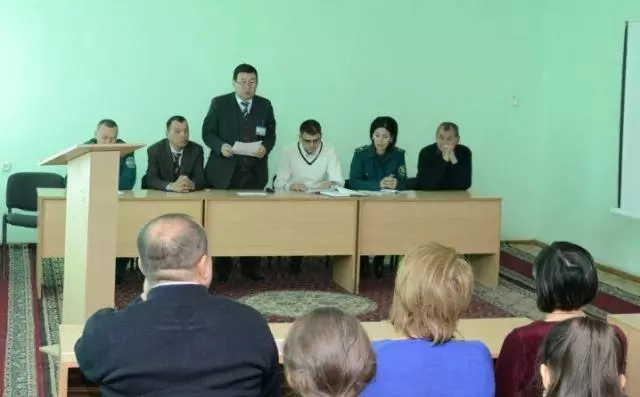 Академиялық лицейде жаслар арасында ҳуқықбузарлықтың алдын алыў бойынша илаж өткерилди