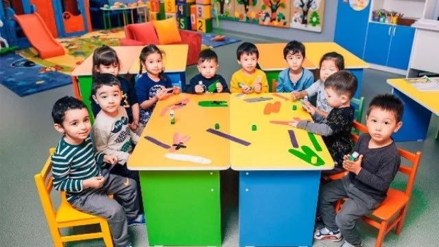 Баланы мәмлекетлик бақшаларға орналастырыўда кимлерге жеңилликлер бериледи?