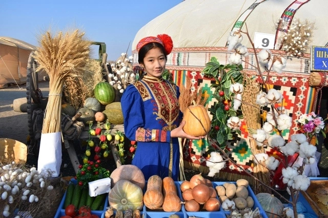 «З&#1199;р&#1241;&#1241;т байрамы»: Палўанлар г&#1199;реси ушын бас байра&#1179;&#1179;а &#1179;ойыл&#1171;ан «Cobalt»ты ким же&#1187;ип алды? (1-фоторепортаж)