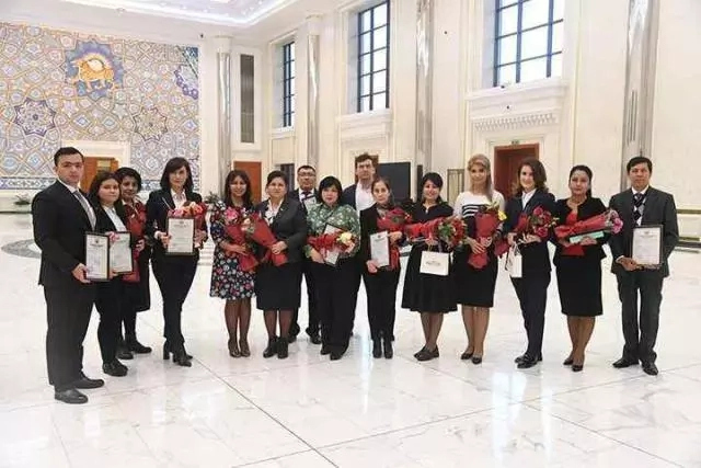 Қарақалпақстанлы радиожурналист Олий Мажлис Сенаты тәрепинен өткерилген медиа-таңлаўда 2-орын жеңимпазы болды Қарақалпақстанлы радиожурналист Олий Мажлис Сенаты тәрепинен өткерилген медиа-таңлаўда 2-орын жеңимпазы болды