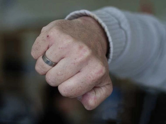 Прокуратура Кегейлидеги ағалы-инилиниң арасындағы жәнжел бойынша рәсмий мағлыўмат берди