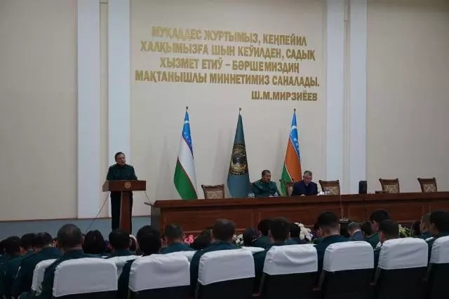 Қарақалпақстанда ишки ислер уйымларының бир неше хызметкерлери жумыстан босатылды Қарақалпақстанда ишки ислер уйымларының бир неше хызметкерлери жумыстан босатылды