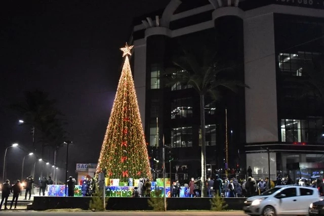 Жаңа жыл байрамы мүнәсибети менен неше күнлик дем алыс бериледи?