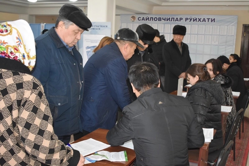 Нөкис қаласында сайлаў шөлкемлескенлик пенен өтпекте