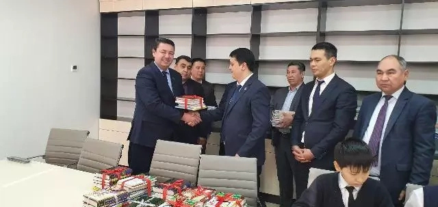 Жоқары оқыў орынлары ўәкиллери Нөкистеги Президент мектебинде Жоқары оқыў орынлары ўәкиллери Нөкистеги Президент мектебинде
