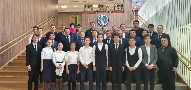 Жоқары оқыў орынлары ўәкиллери Нөкистеги Президент мектебинде Жоқары оқыў орынлары ўәкиллери Нөкистеги Президент мектебинде