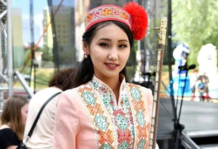 Зульфия атындағы мәмлекетлик сыйлықтың лауреатлары болған Назокат Ибрагимова ҳәм Динара Нуратдинова ҳаққында мағлыўмат Зульфия атындағы мәмлекетлик сыйлықтың лауреатлары болған Назокат Ибрагимова ҳәм Динара Нуратдинова ҳаққында мағлыўмат