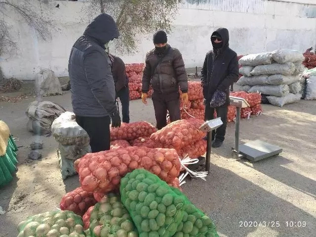 Н&#1257;кисте картошка &#1203;&#1241;м пияз &#1257;нимлерин &#1179;ымбат ба&#1203;аларда сат&#1179;ан «исбилермен» аны&#1179;ланды