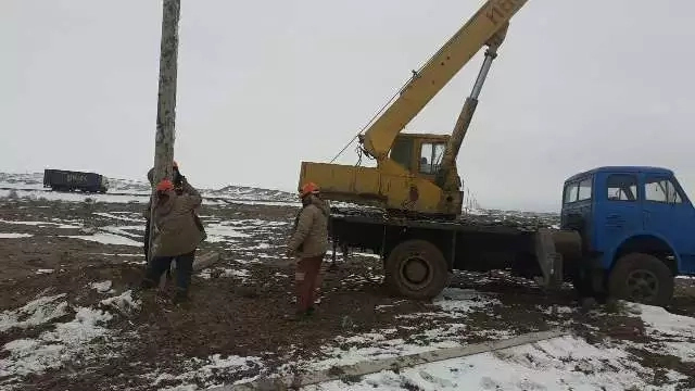 Берунийде к&#1199;шли самал а&#1179;ыбетинде электр ба&#1171;аналары &#1179;улап т&#1199;сти