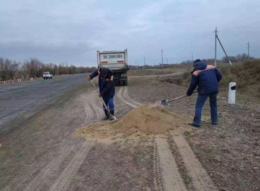 Автомобиль жоллары &#1179;ыс м&#1241;ўсимине таярланба&#1179;та