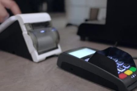 Алдынғы жылларда питкерген абитуриентлер «ярым минимальный»ды қай жерге төлейди? Онлайн төлеў имканияты бар ма?